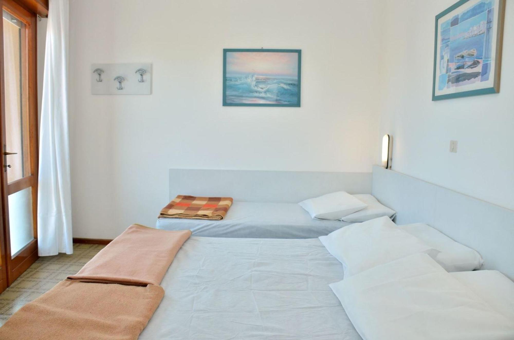 Comfy Flat For 6 Guests In - Beahost Apartment Bibione