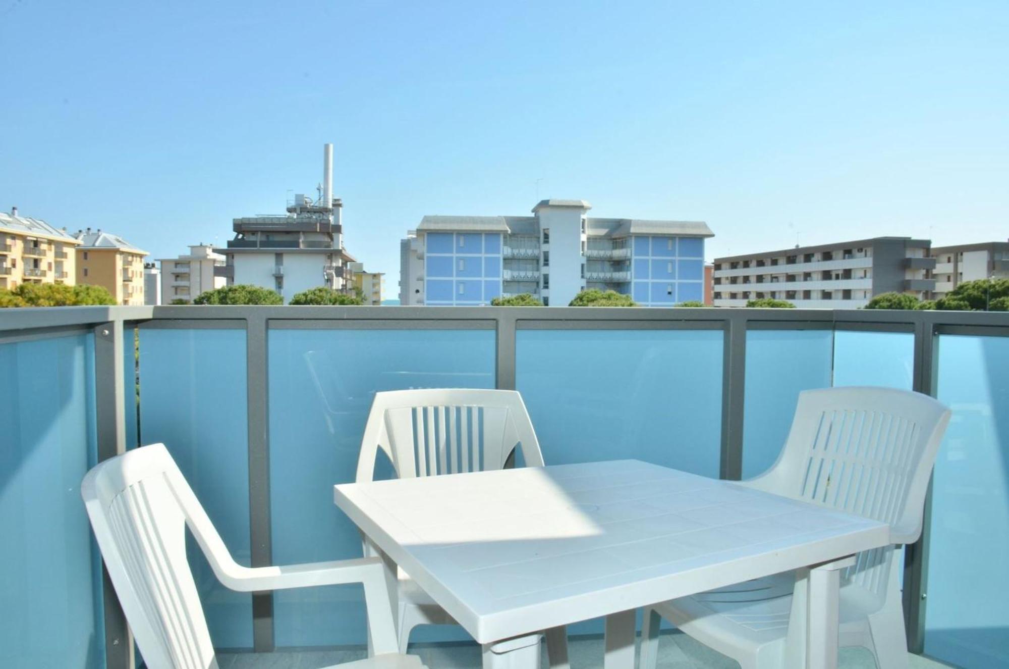 Apartment Comfy Flat For 6 Guests In - Beahost Bibione
